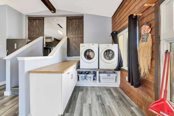 Property Photo:  1206 1 Avenue  AB T9W 5A1 