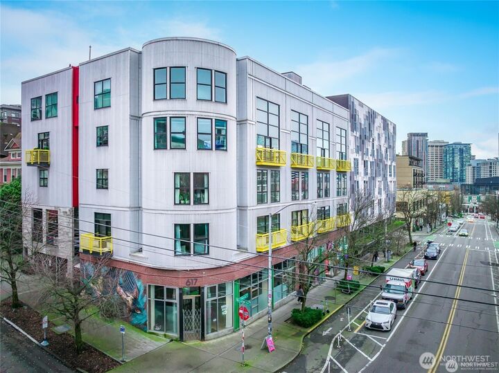 Property Photo:  615 E Pike Street 303  WA 98122 