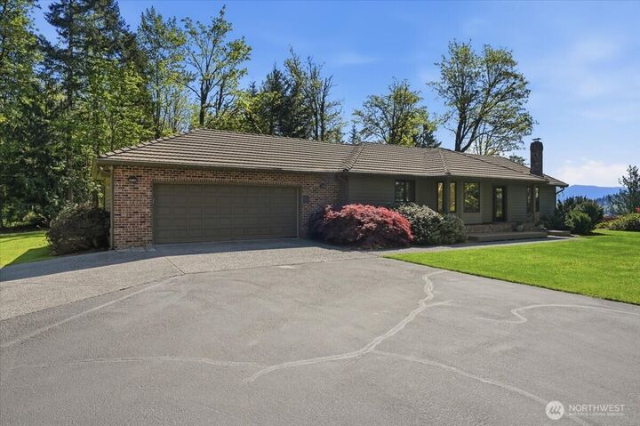 Property Photo:  23747  262nd Place SE  WA 98038 