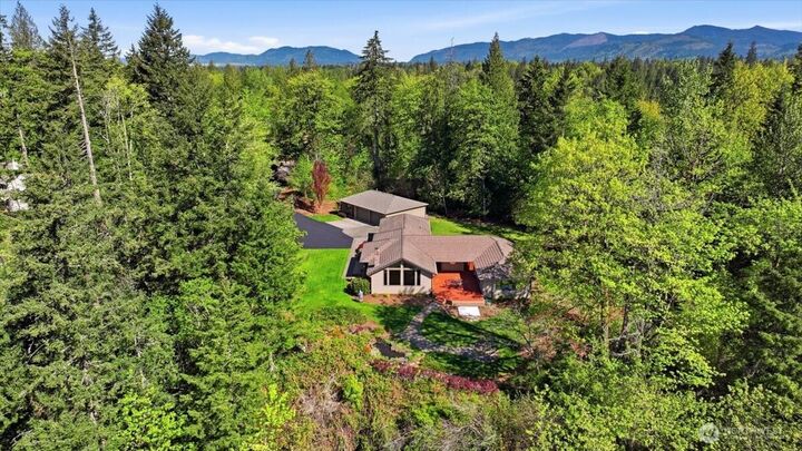 Property Photo: 23747 262nd Place SE WA 98038