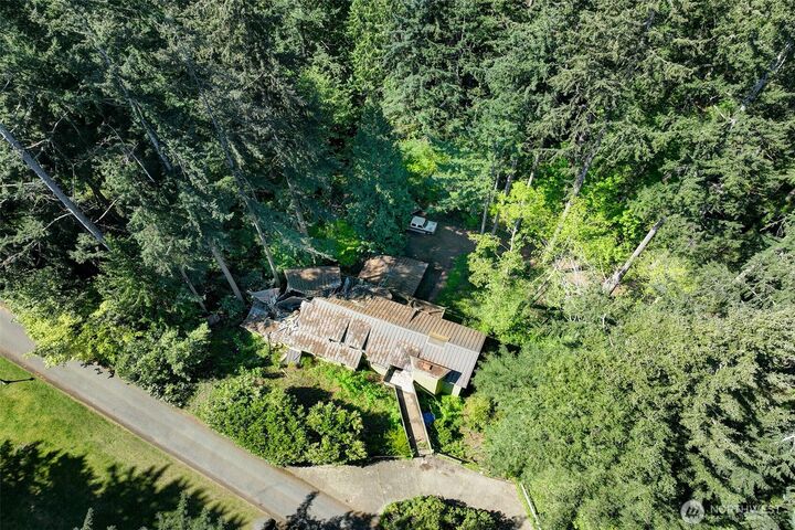 Property Photo:  3815  131st Avenue NE  WA 98005 