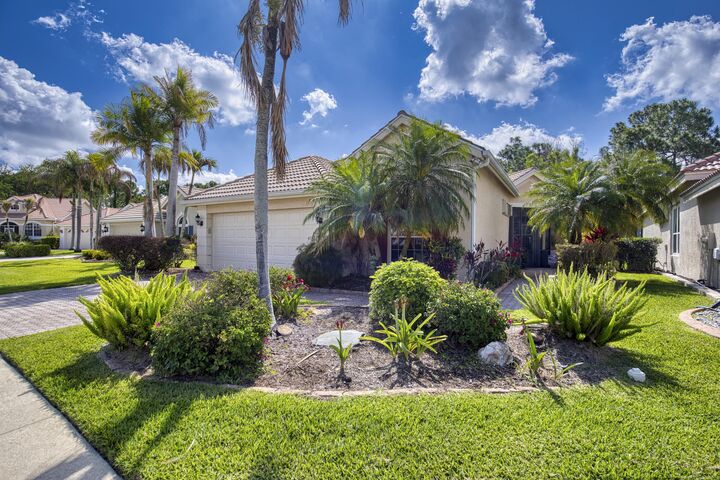 Property Photo:  665 SW Andros Circle  FL 34986 