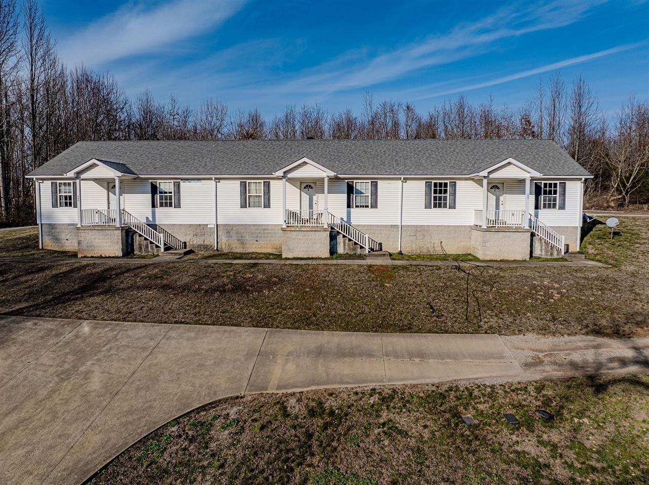 Property Photo:  796 Oliver Street  KY 42164 