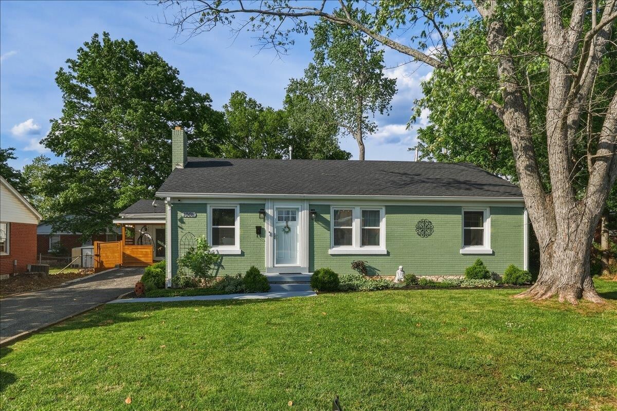 Property Photo:  1008 Liberty Way  KY 42104 