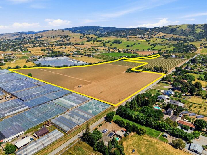 Property Photo:  3115 B Leavesley Road  CA 95020 
