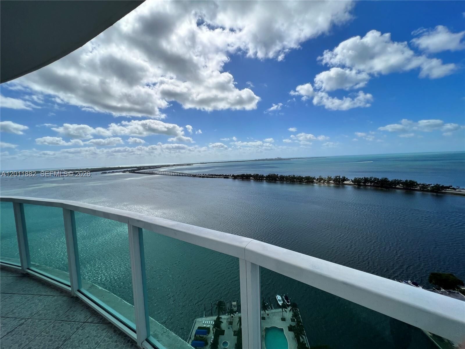 Property Photo:  2101 Brickell Ave 3205  FL 33129 