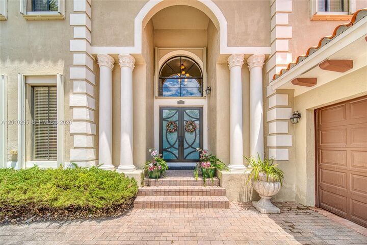 Property Photo:  7601 SW 187th St  FL 33157 