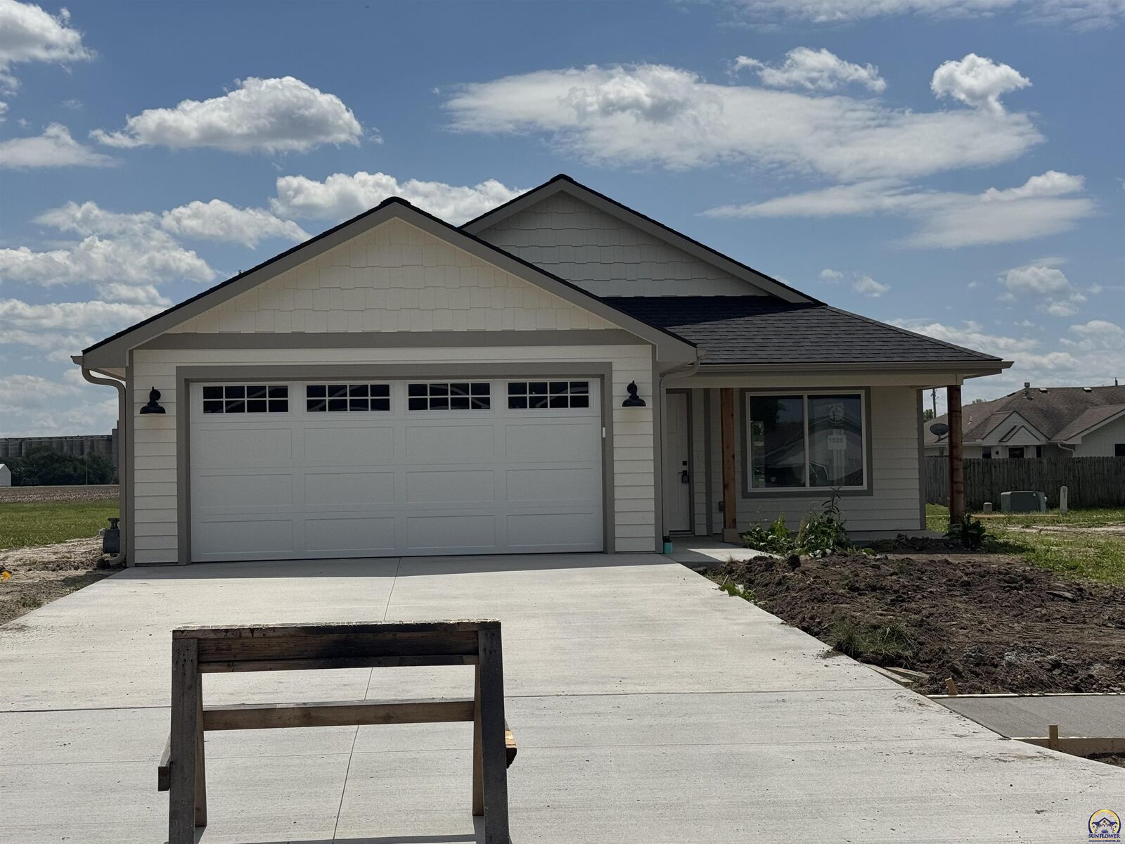 Property Photo: 1925 NW Waldo Way KS 66608
