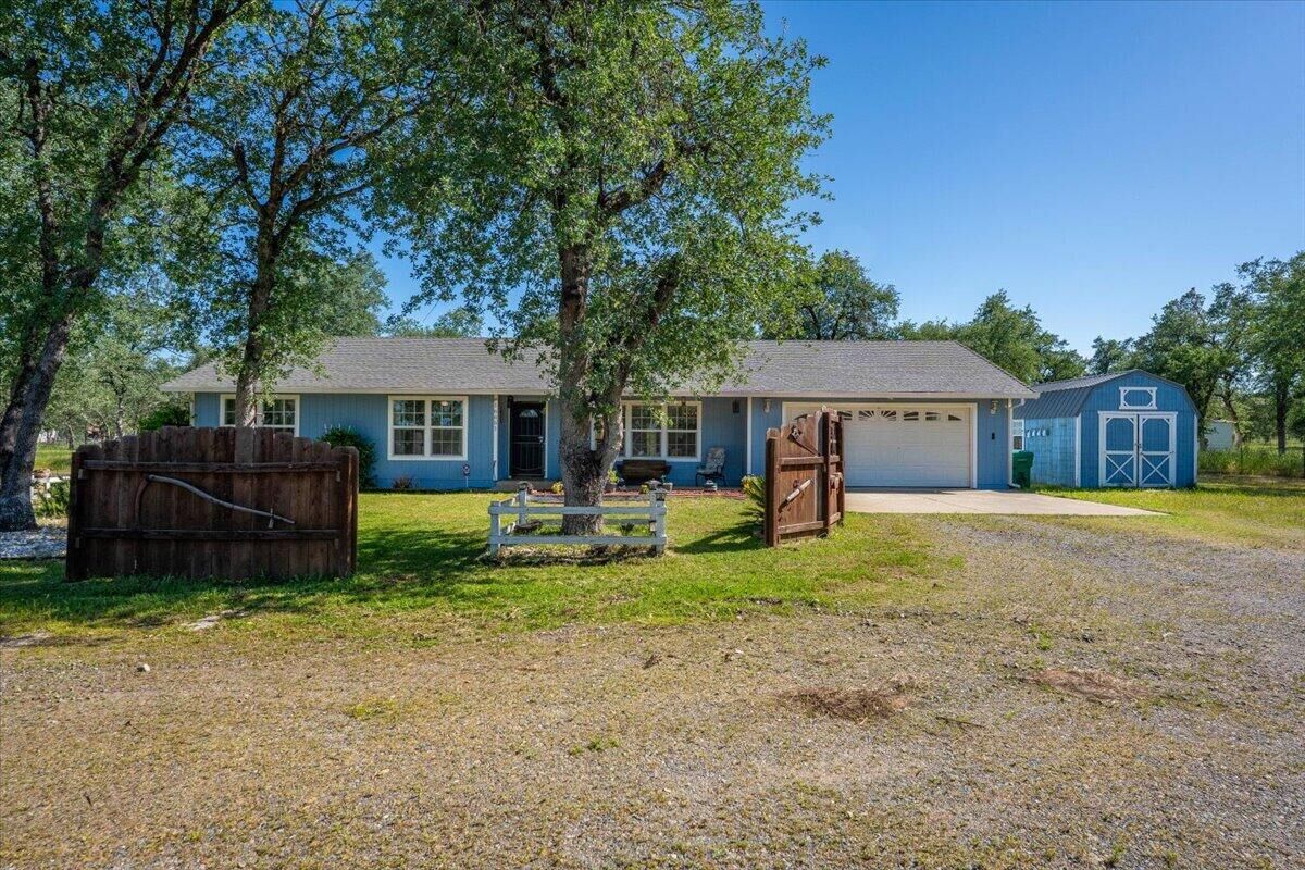 Property Photo:  16651 Dorvel Lane  CA 96007 