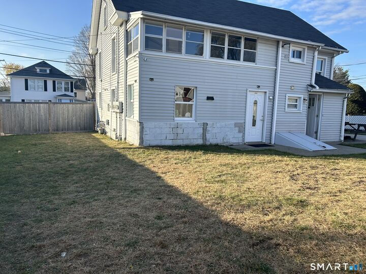 Property Photo:  101 High Street #2  CT 06512 