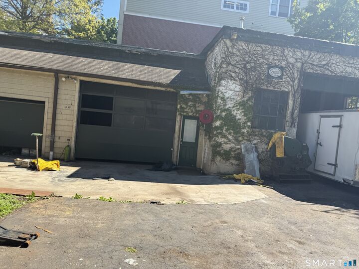 Property Photo:  117 North Street  CT 06901 