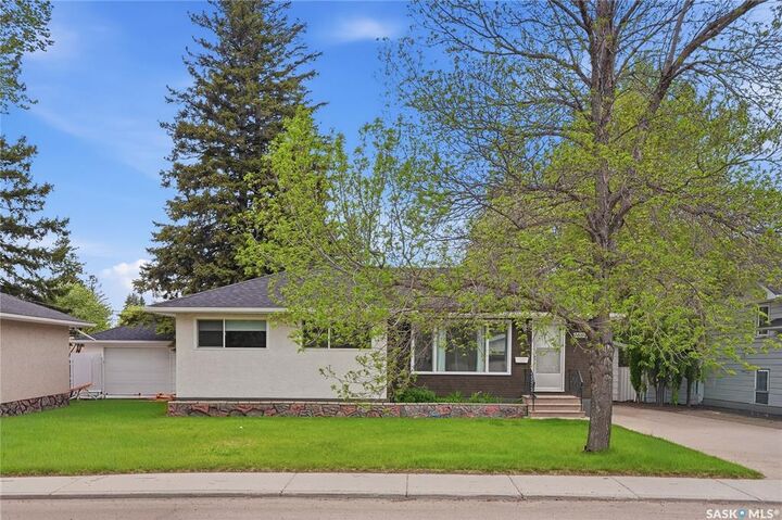 Property Photo: 1604 Preston Avenue S SK S7H 2V8