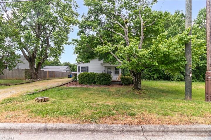 Property Photo:  544 Edgewood Street  NC 27284 