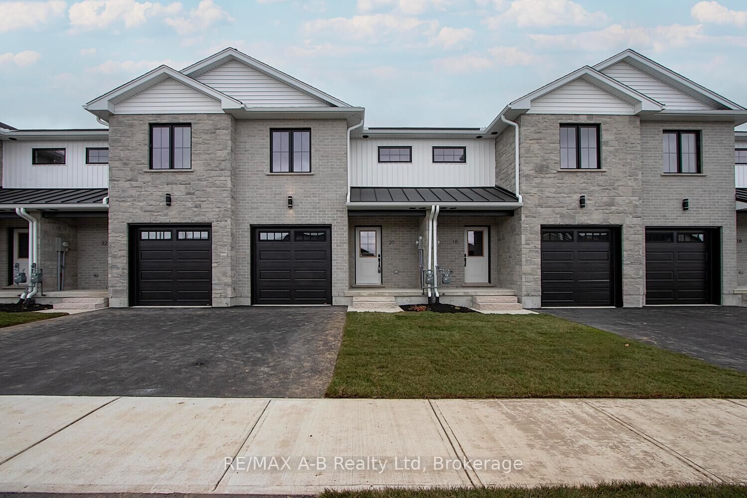 Property Photo: 30 Linda Drive ON N0K 1W0