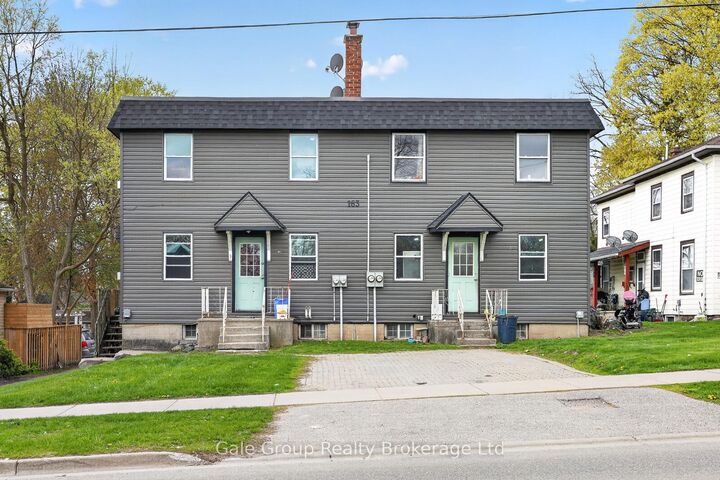 Property Photo:  163 Thames Street N  ON N5C 3E3 