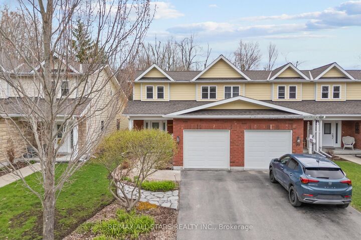 Property Photo: 22 Deane Street ON K0M 1N0