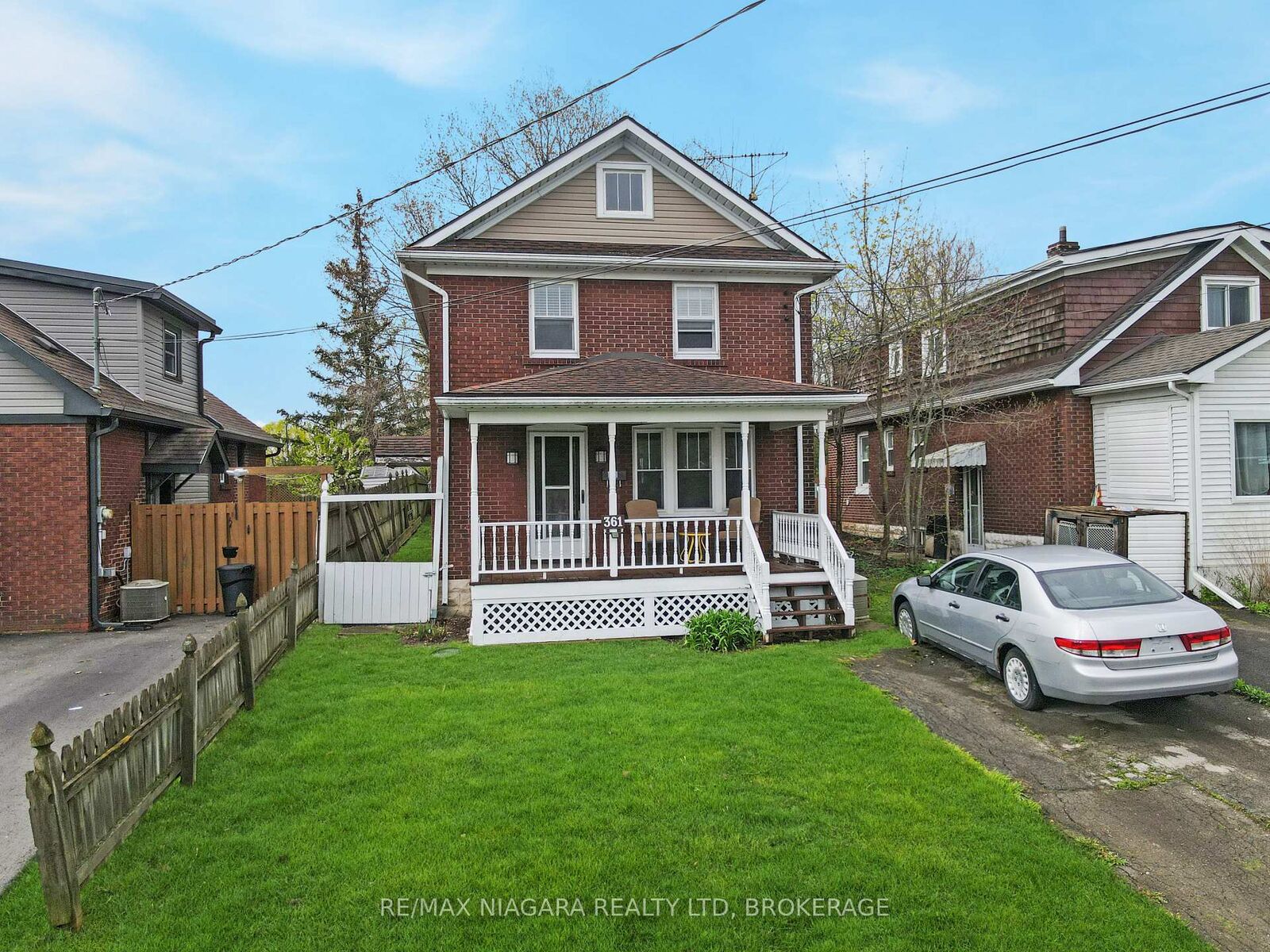 Property Photo: 361 Bowen Road ON L2A 2Z2