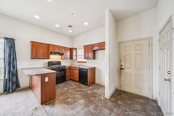 Property Photo:  419 E Dogwood Street  OK 74429 
