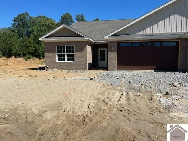 Property Photo: 170 Hidden Valley Dr KY 42001