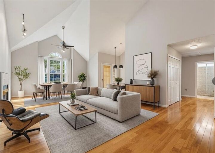 Property Photo:  506 Sheridan Ln  PA 15632 