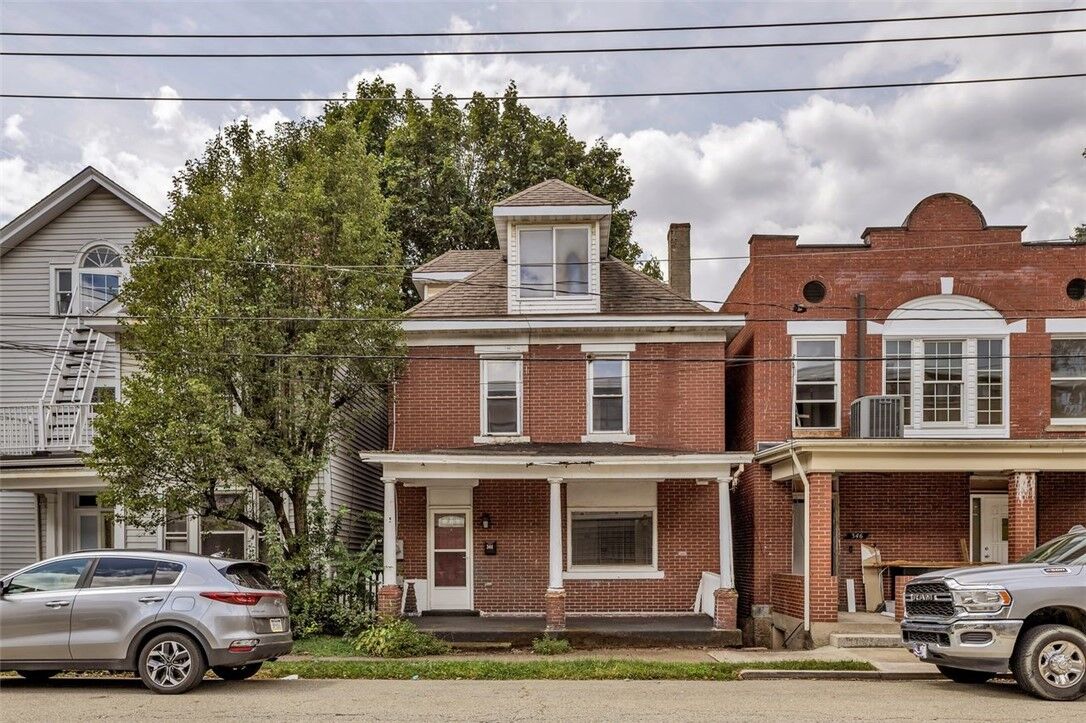 Property Photo:  344 N Pennsylvania Ave  PA 15601 