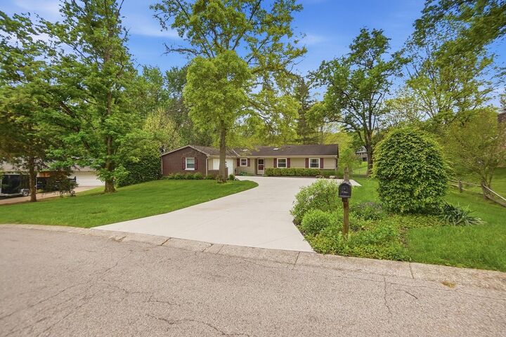 Property Photo:  2193 Regent Park Drive  OH 45305 
