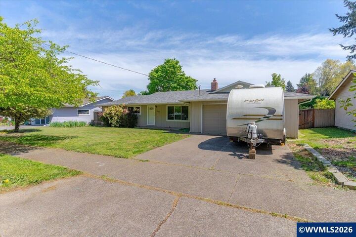 Property Photo:  4842 Lone Oak Rd SE  OR 97302 