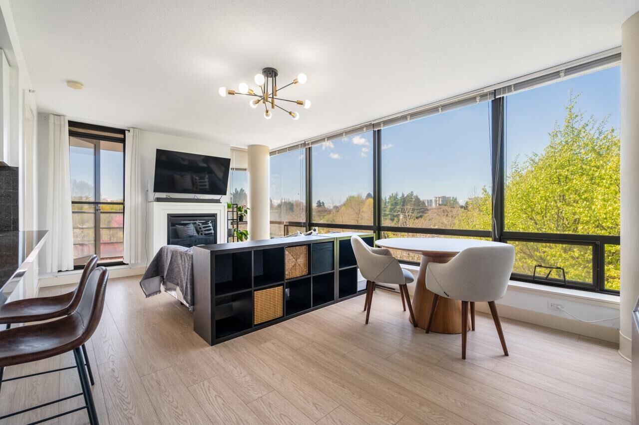 Property Photo: 6333 Katsura Street 603 BC V6Y 4L9