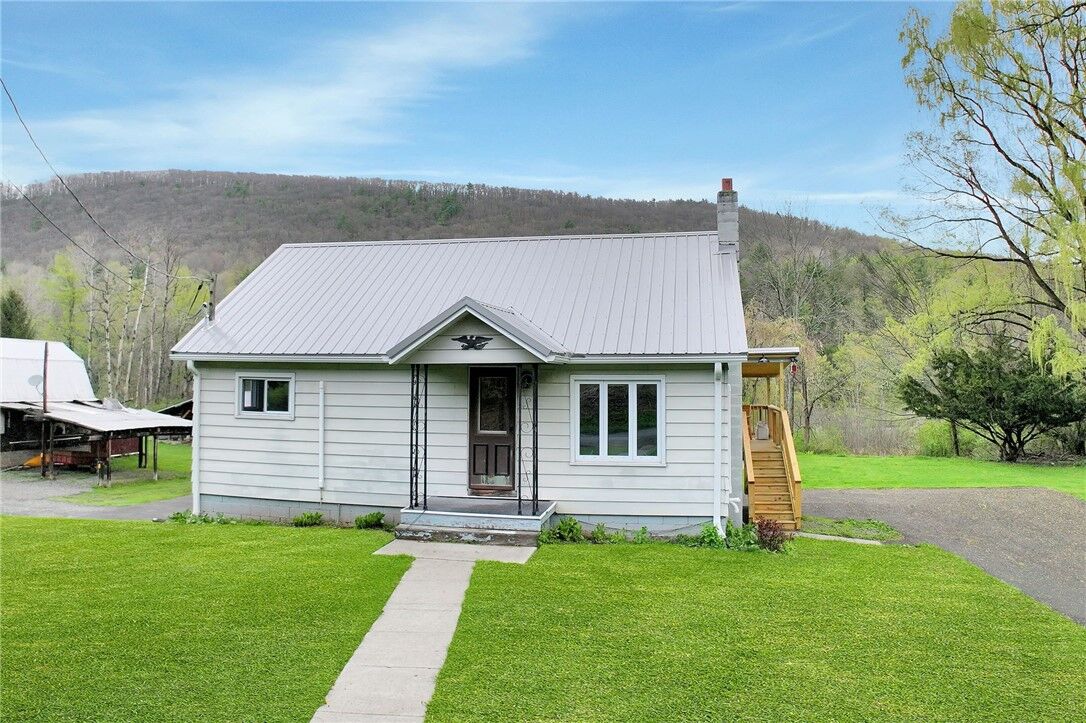 Property Photo:  439 Brown Road  NY 14883 