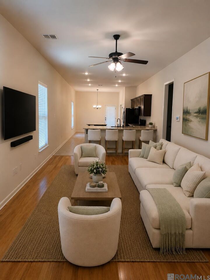 Property Photo:  955 Shadow Bluff Dr  LA 70820 