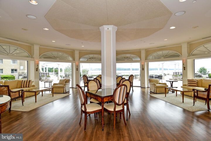 Property Photo:  1250 S Washington Street 121  VA 22314 