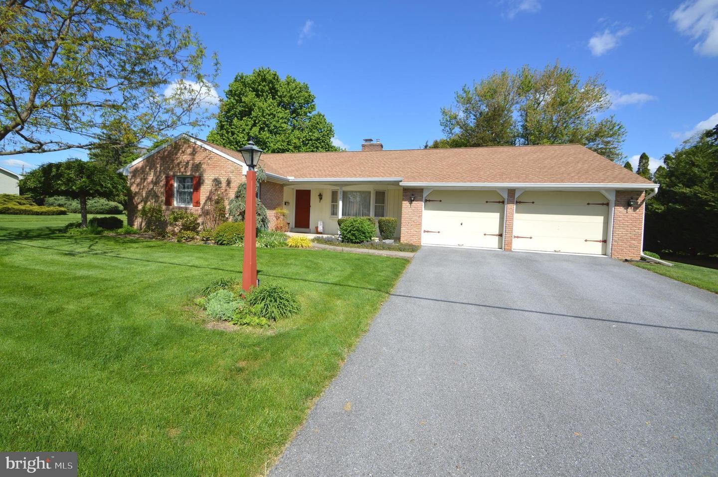 Property Photo: 230 Adele Avenue PA 17545