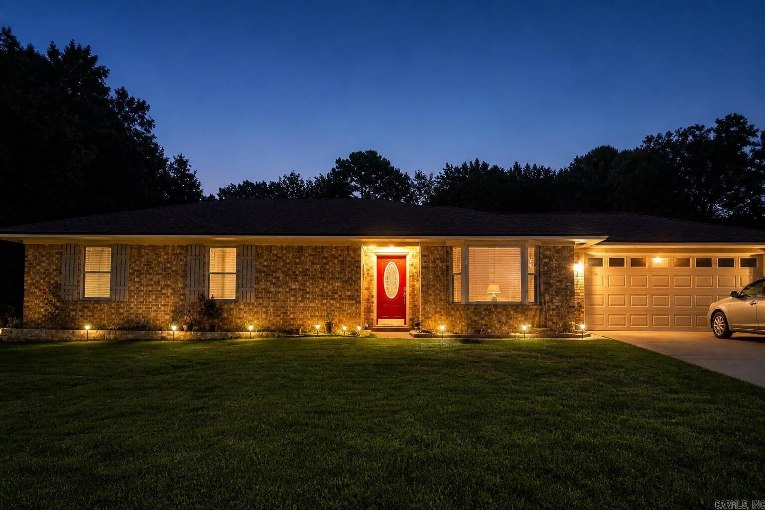Property Photo:  105 Elfen Glen St  AR 72956 