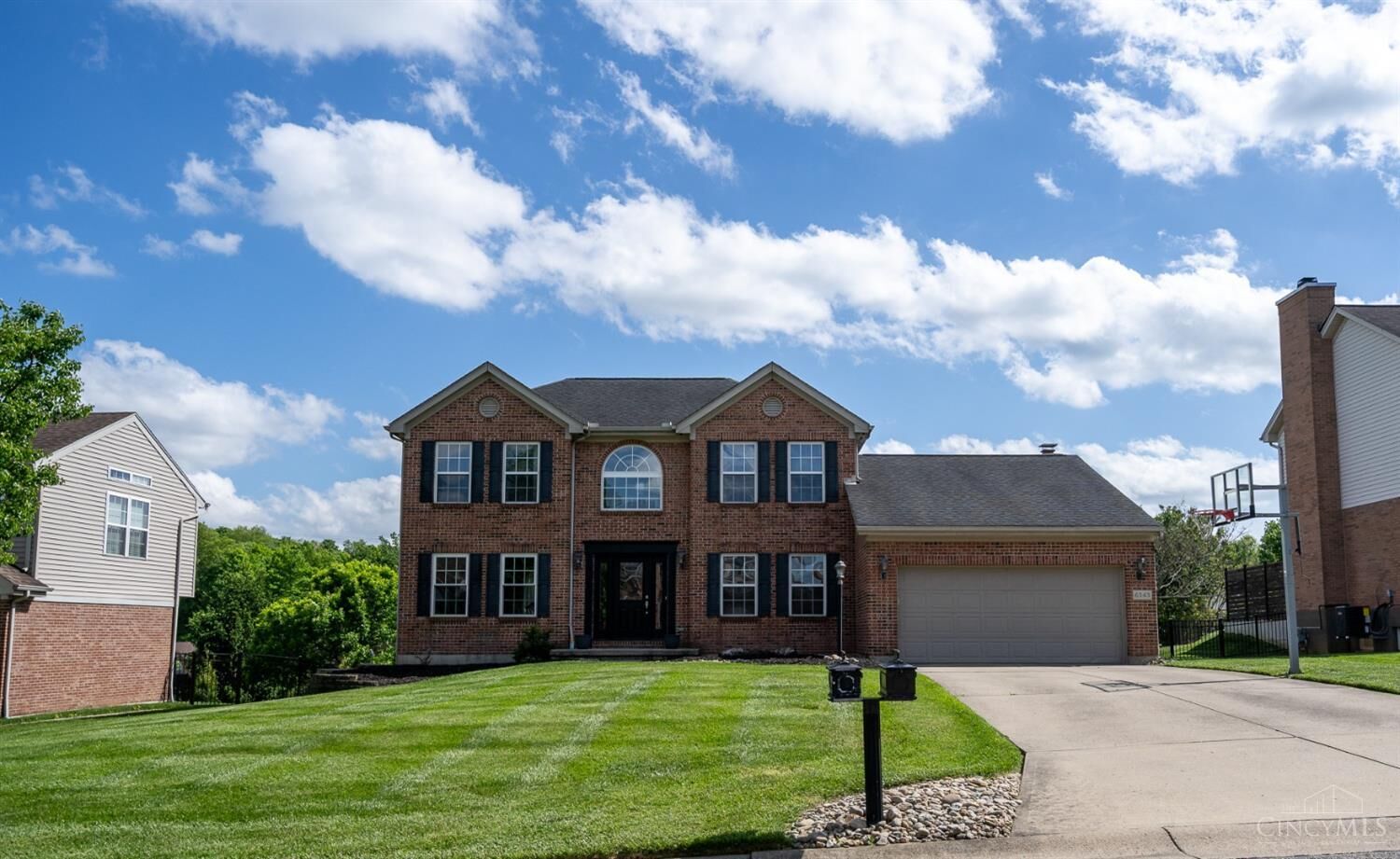 Property Photo:  6343 Carriageview Ln  OH 45248 