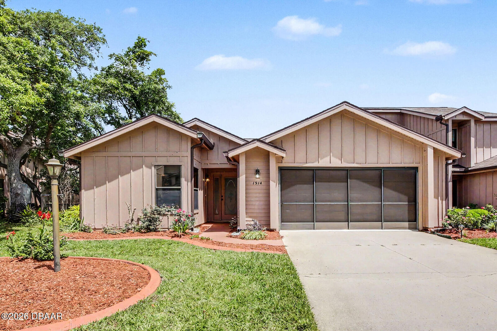 Property Photo:  1914 Sprucewood Way  FL 32128 