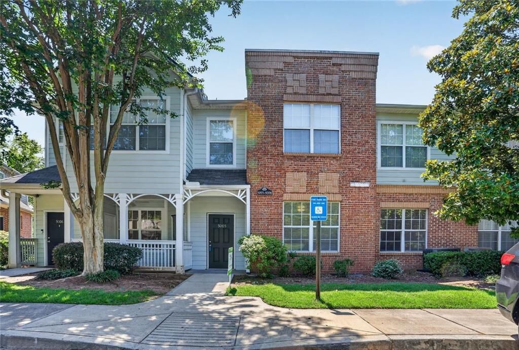 Property Photo:  245 Amal Drive SW 5005  GA 30315 