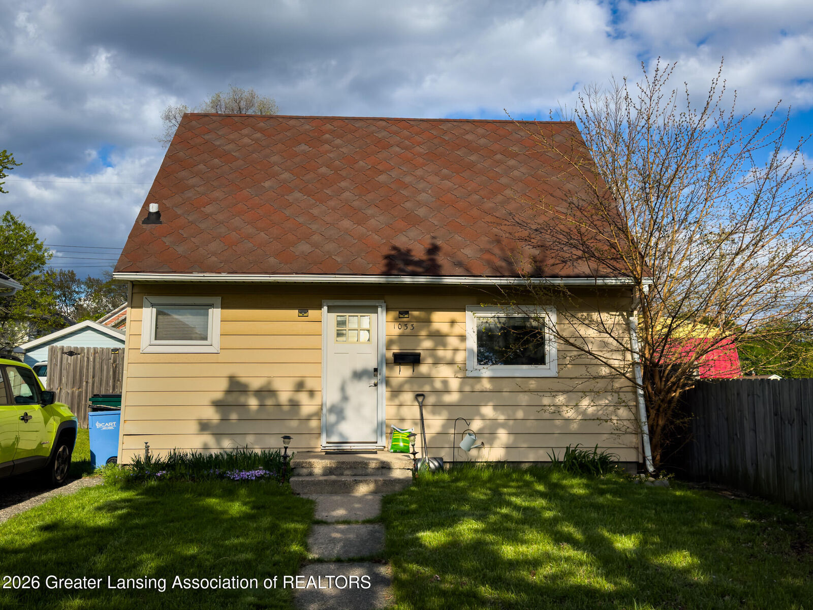 Property Photo:  1033 Raider Street  MI 48912 