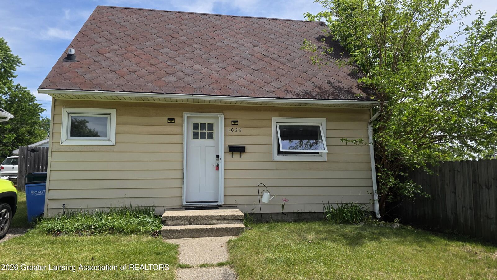 Property Photo:  1033 Raider Street  MI 48912 