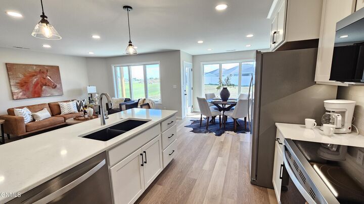 Property Photo:  3511 24th Street SE  ND 58554 