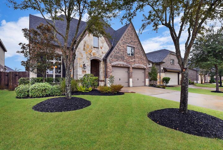 Property Photo:  29019 Blue Finch Court  TX 77494 