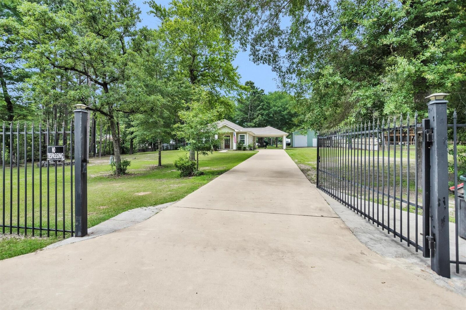 Property Photo:  30806 Mellman Road  TX 77445 