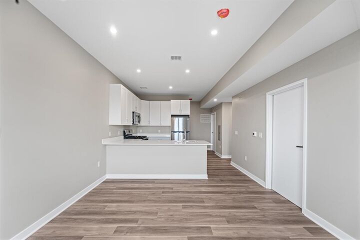 Property Photo:  475 Communipaw Ave 205  NJ 07304 