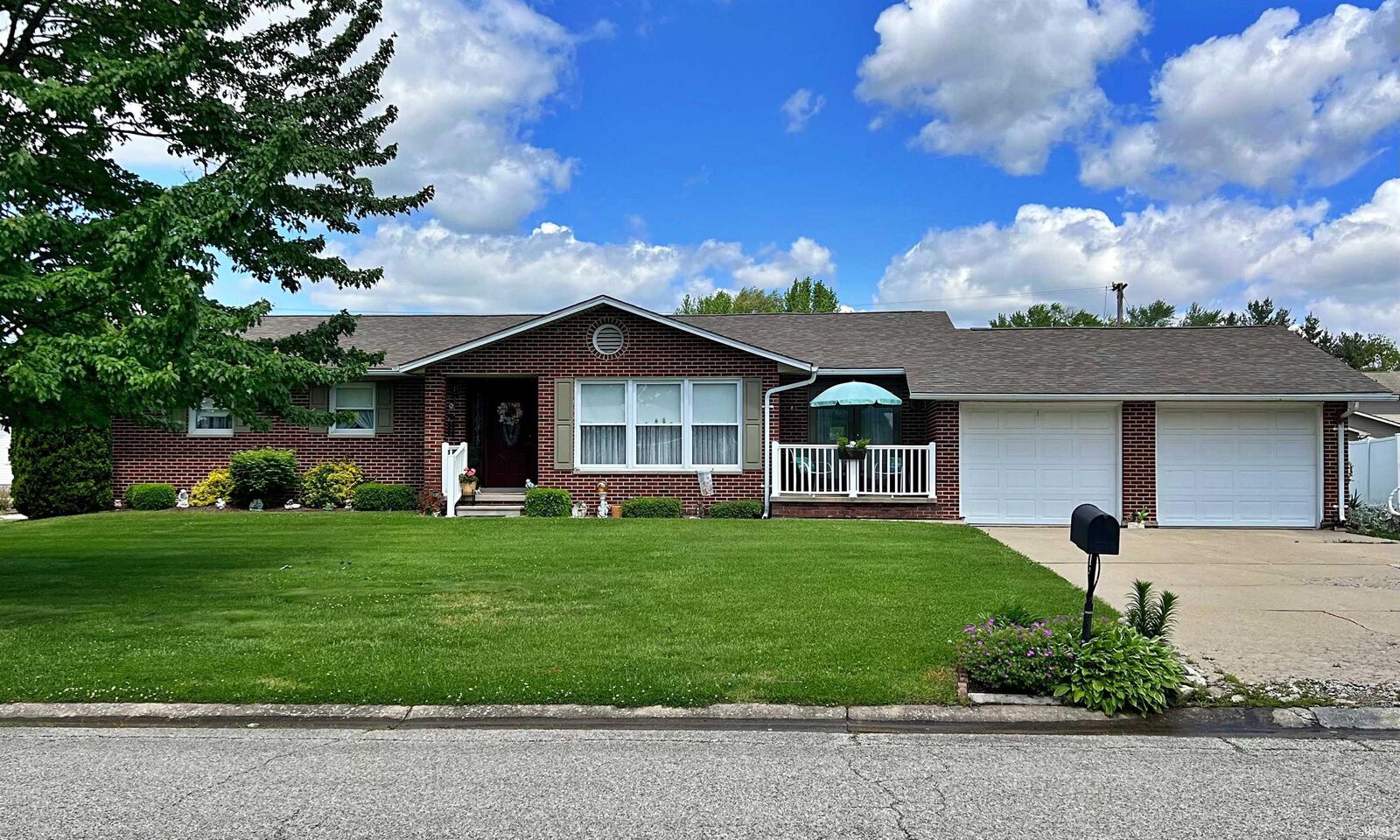 Property Photo:  1860 Dogwood Lane  IN 47441 