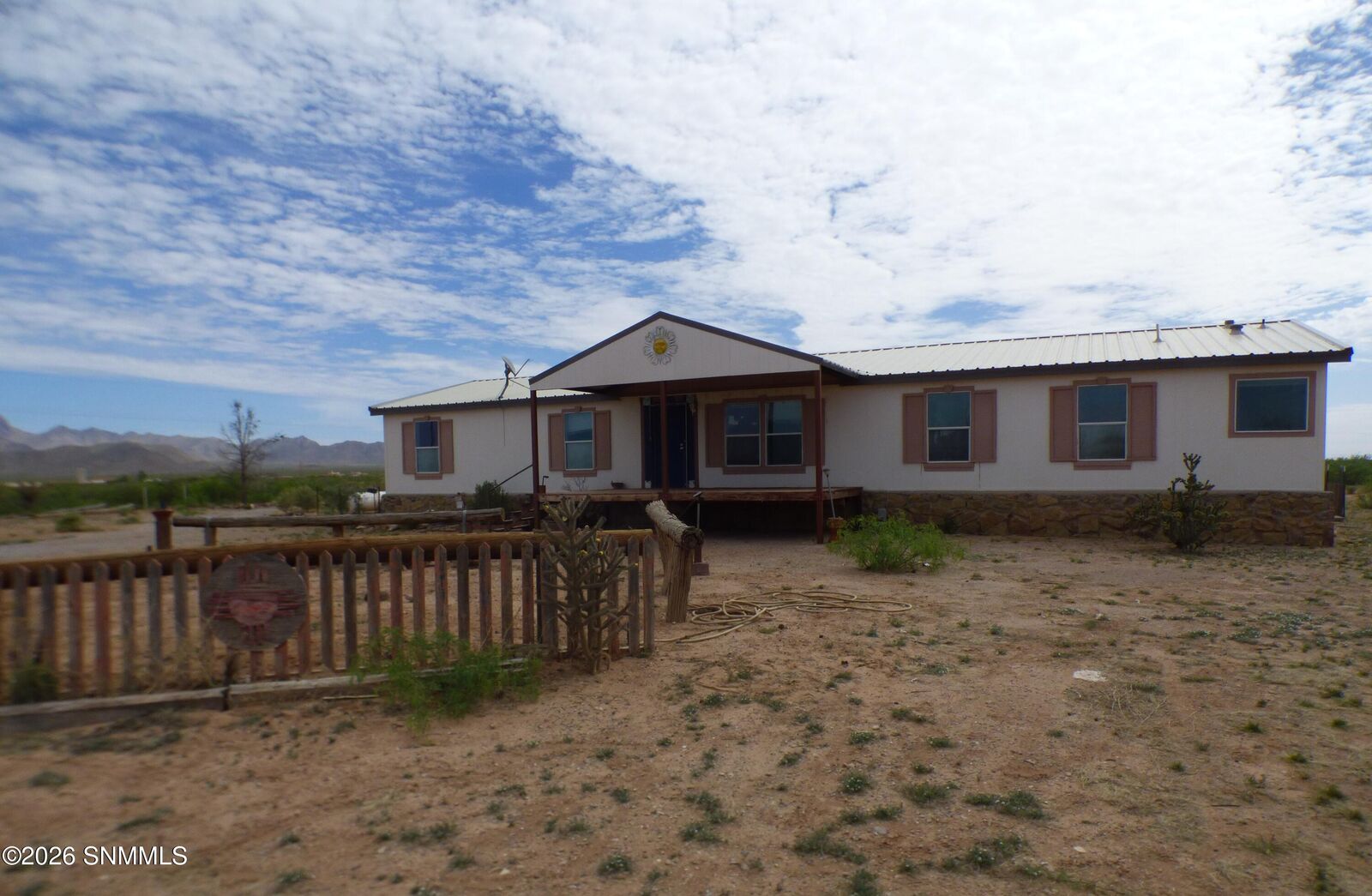 Property Photo:  20 Santana Road  NM 88072 
