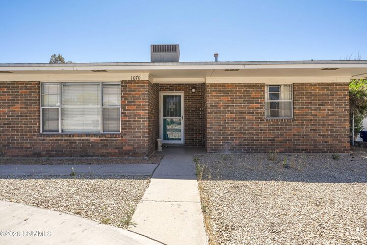 Property Photo:  1070 Jasmine Drive  NM 88005 