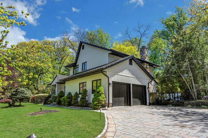 Property Photo:  4 Spencer Court  NY 10962 