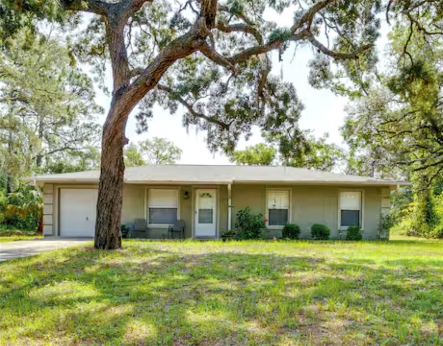 Property Photo: 1817 S Casey Point FL 34448