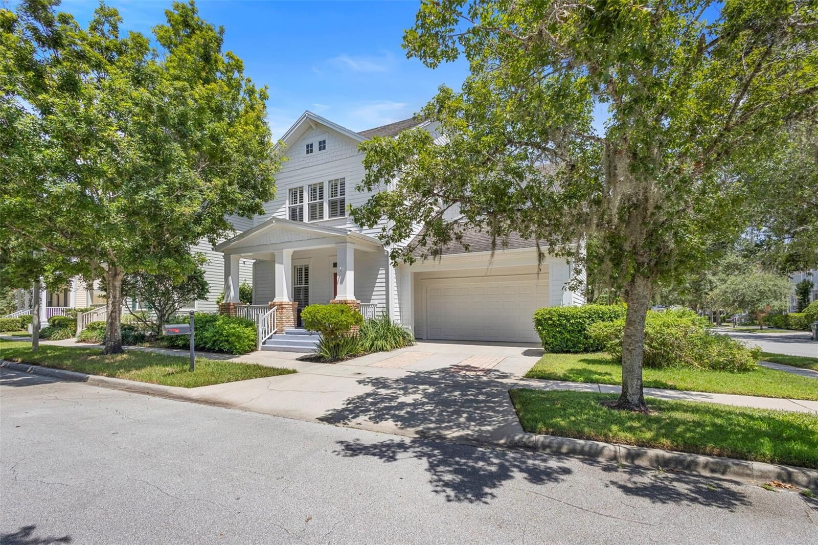 Property Photo:  907 Pawstand Road  FL 34747 