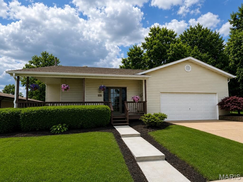 Property Photo: 8686 Barby Lane MO 63124