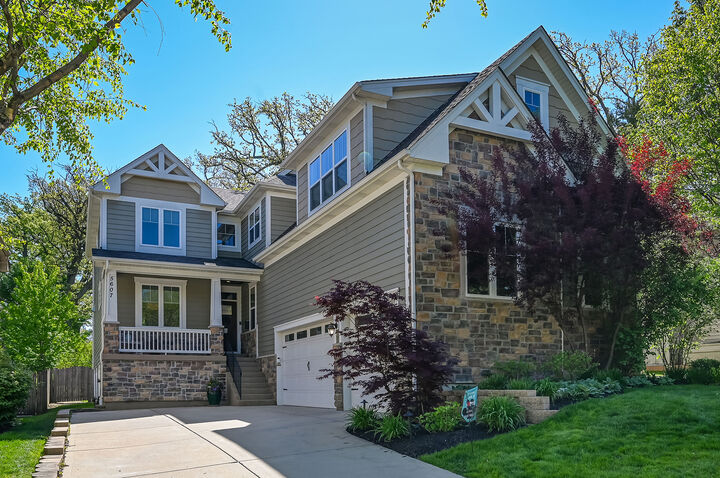 Property Photo:  5607 Hillcrest Road  IL 60516 